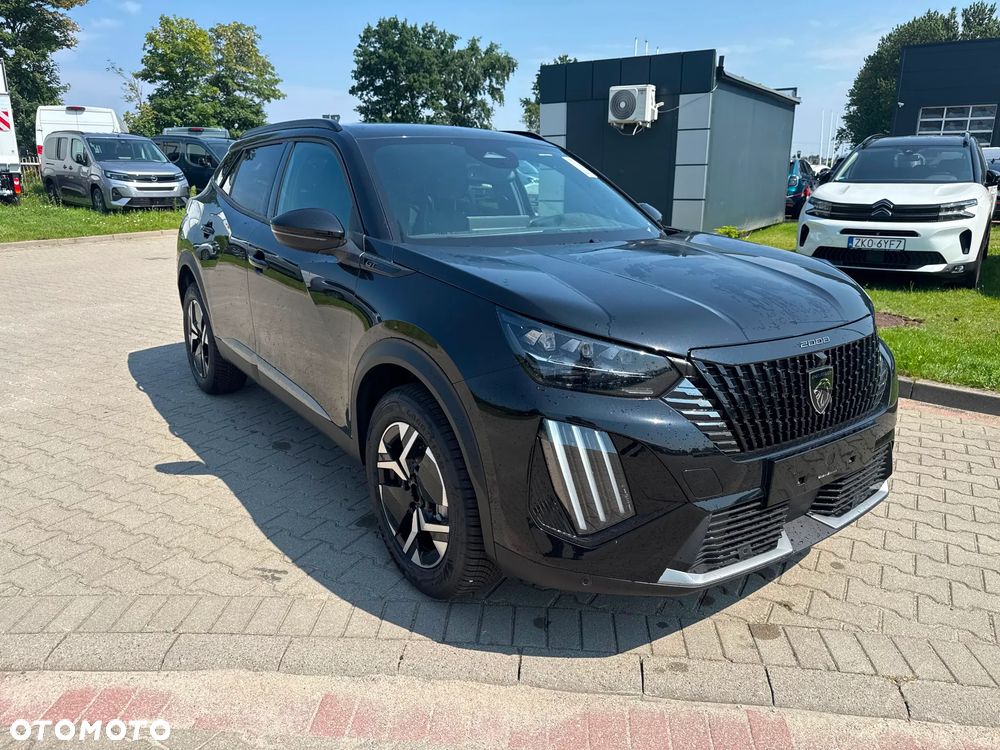 Peugeot 2008 - 8
