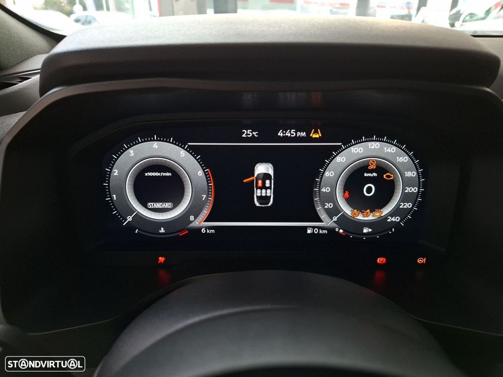 Nissan Qashqai 1.3 DIG-T Evolve + Xtronic - 6