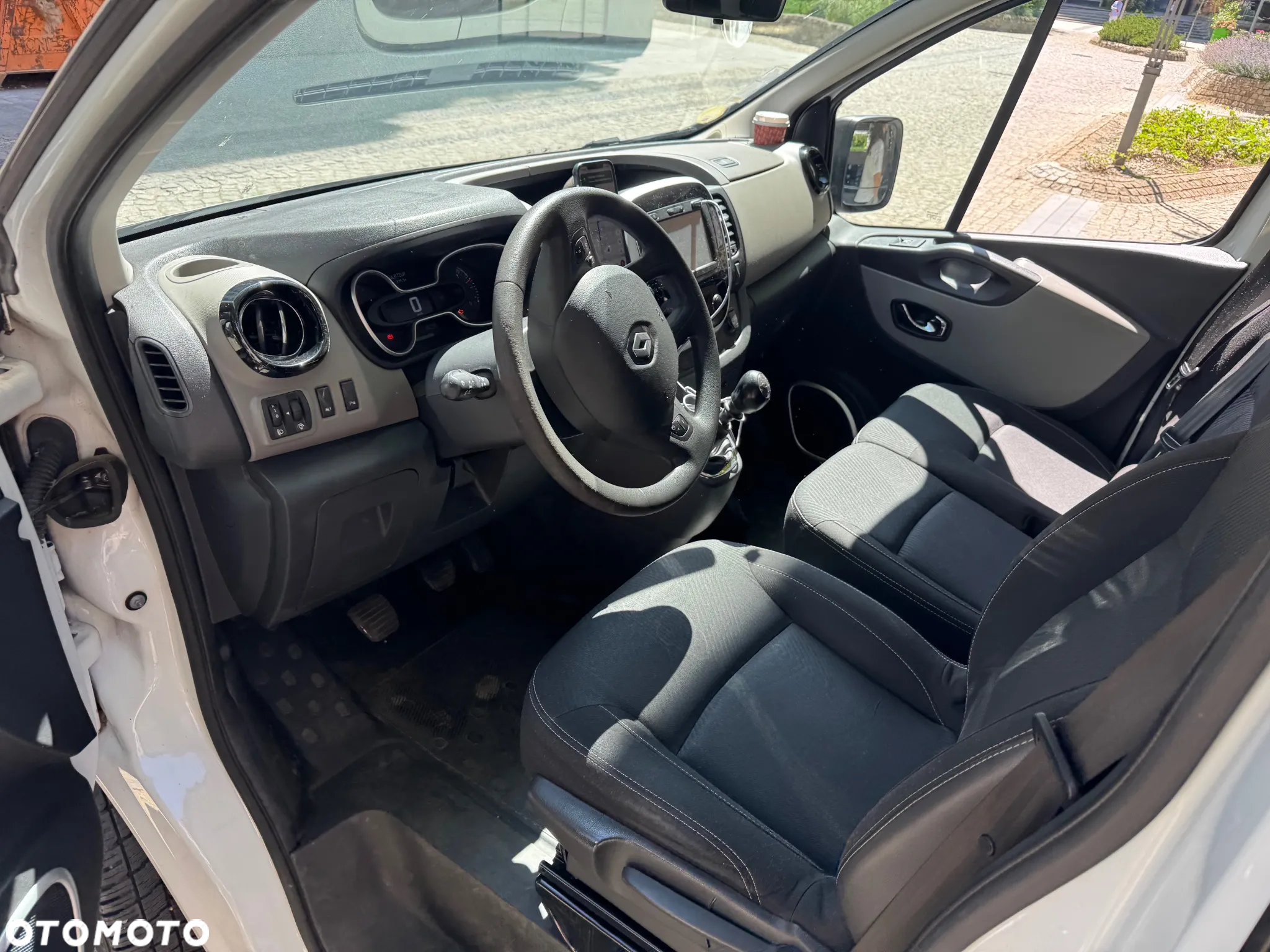 Renault Trafic - 9