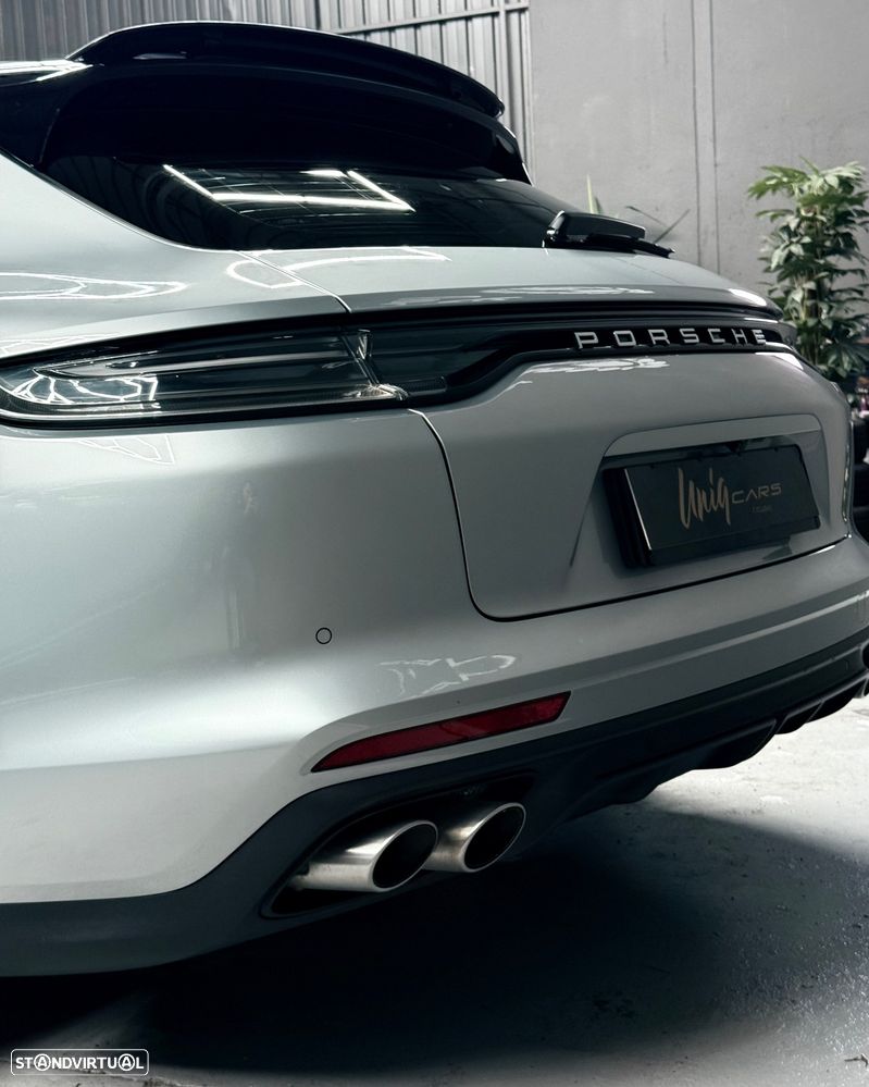 Porsche Panamera Sport Turismo 4S E-Hybrid - 17