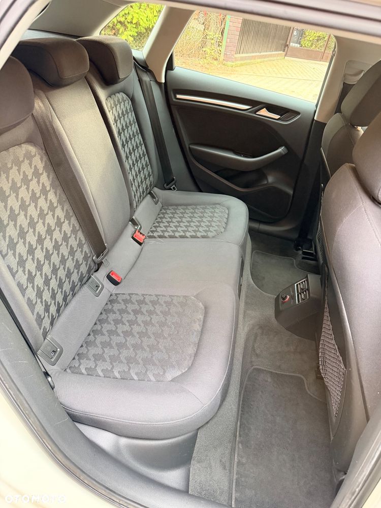 Audi A3 Sportback 1.4 TFSI Ambition - 11