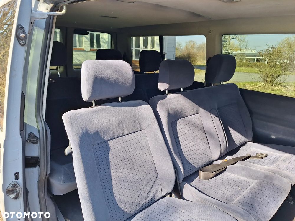 Volkswagen Transporter - 18