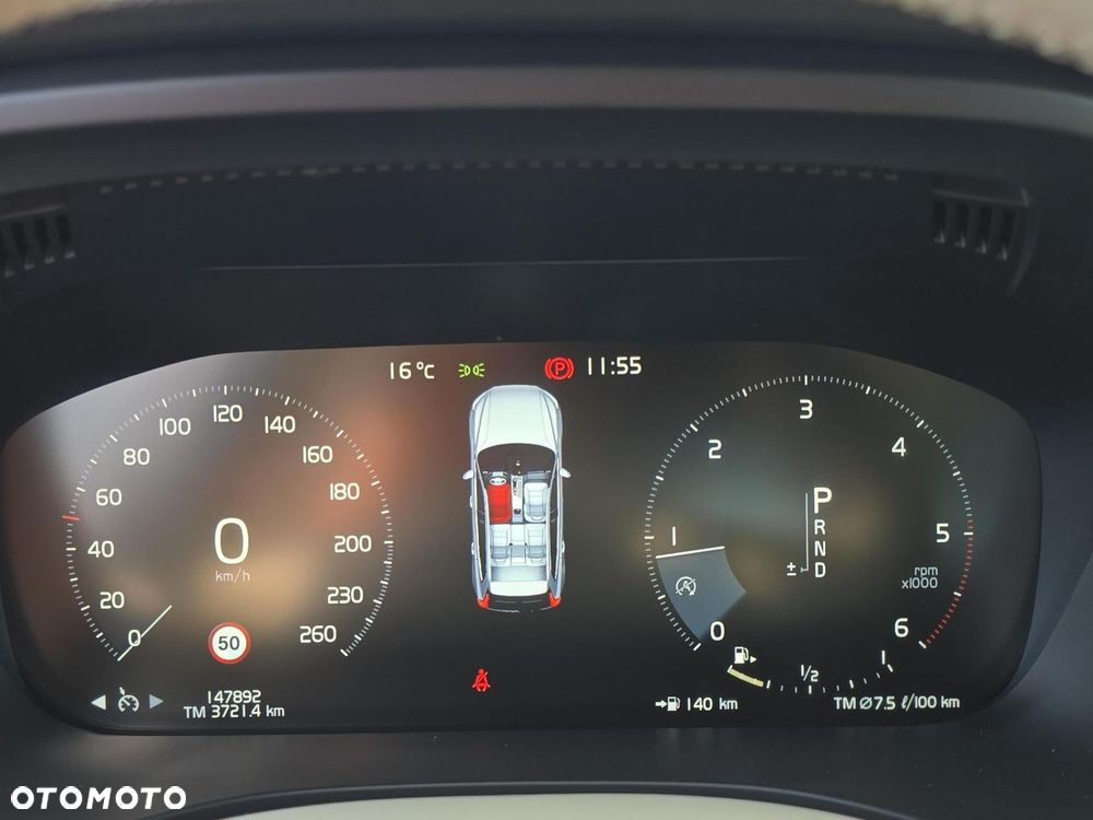 Volvo XC 60 D4 Momentum Pro - 25
