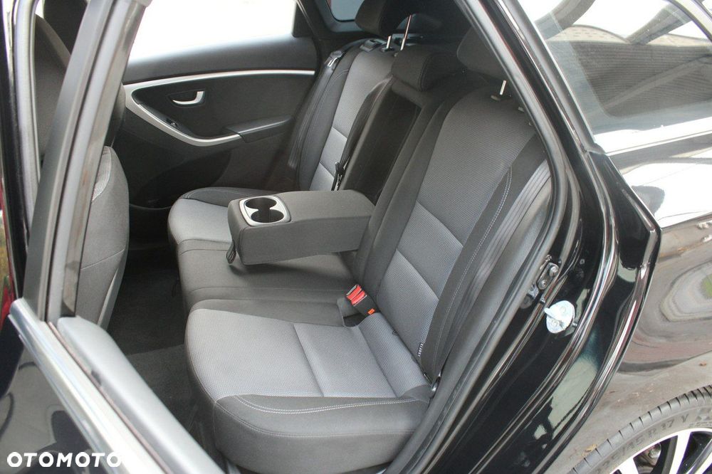 Hyundai i30 1.6 GDI BlueDrive Premium - 13
