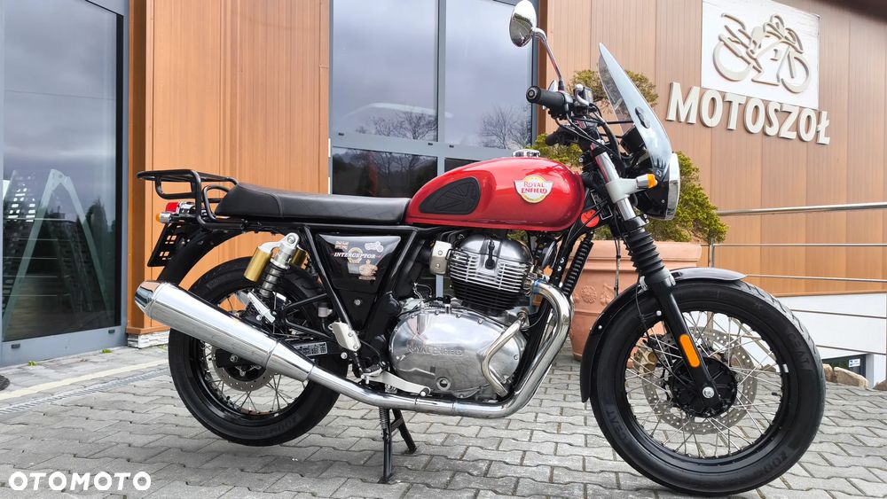 Royal Enfield Interceptor - 8