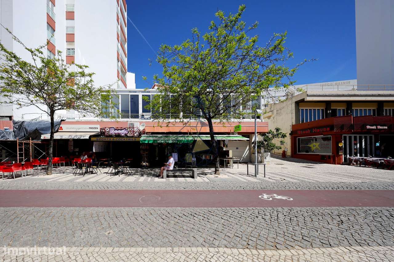 Um negocio com Alma de Verão - Restaurante na Praia da Rocha - Grande imagem: 2/51