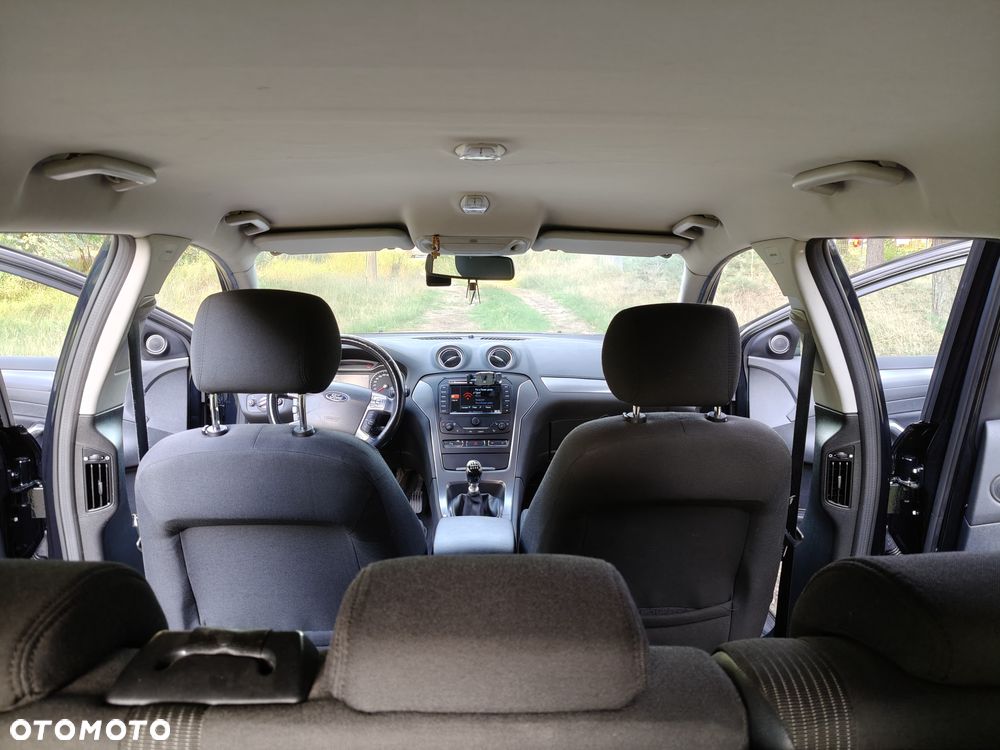 Ford Mondeo - 17