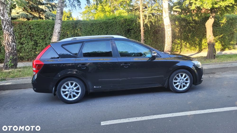 Kia Ceed 1.6 Crdi Comfort + - 5