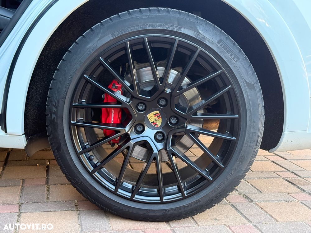 Porsche Cayenne - 22