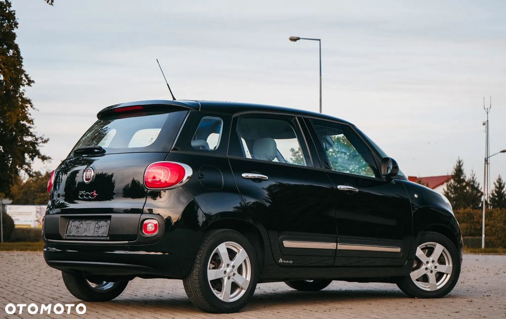 Fiat 500L 1.4 T-Jet 16V Lounge - 13