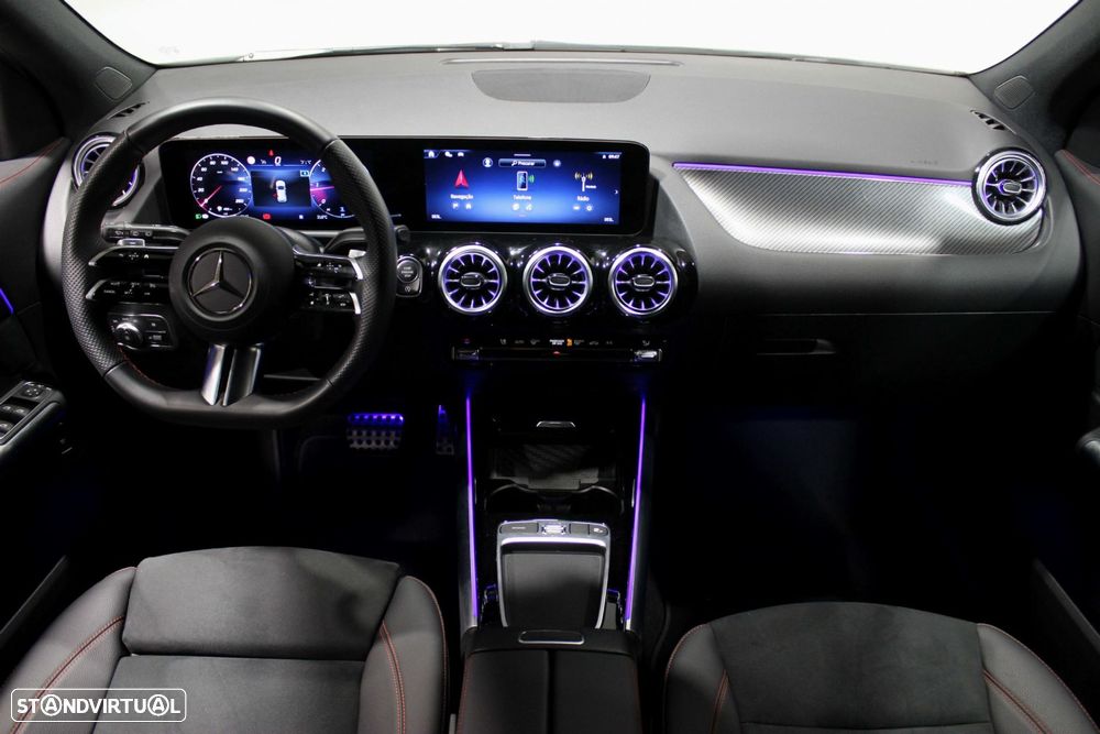 Mercedes-Benz GLA 180 d AMG Line - 23