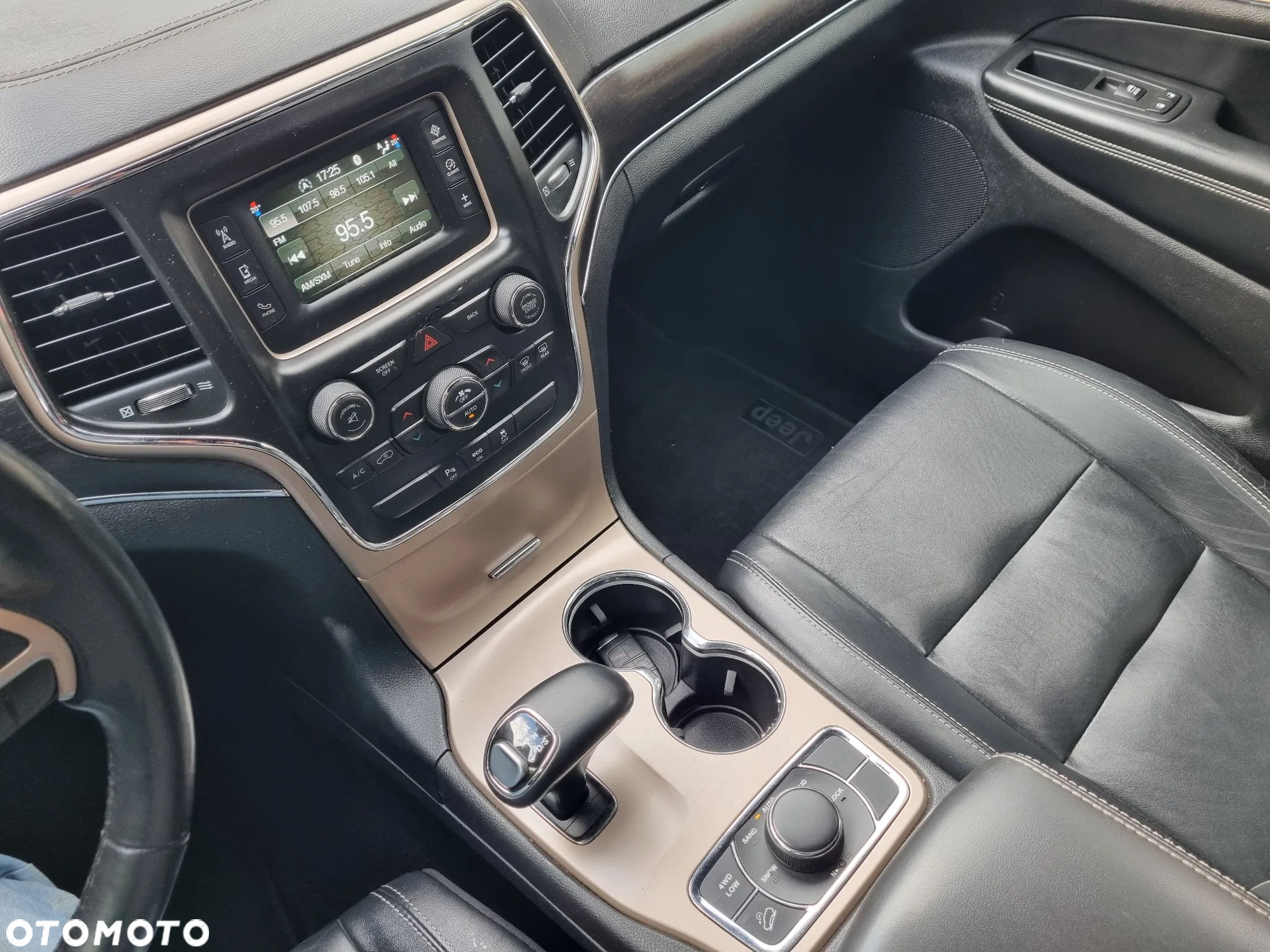 Jeep Grand Cherokee 3.6 V6 Limited - 12