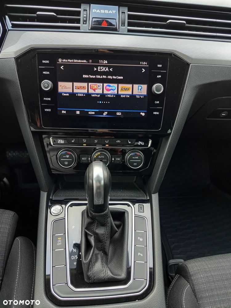 Volkswagen Passat 2.0 TDI Business DSG - 8