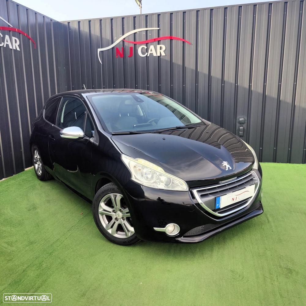 Peugeot 208 1.4 VTi Allure - 1
