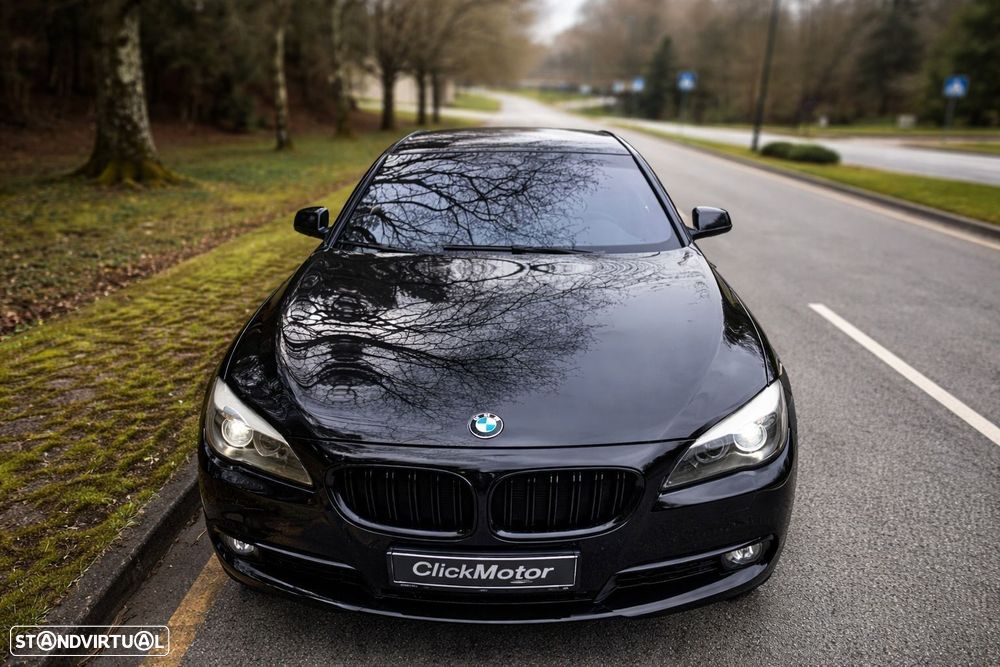 BMW 740 d Pack M - 31