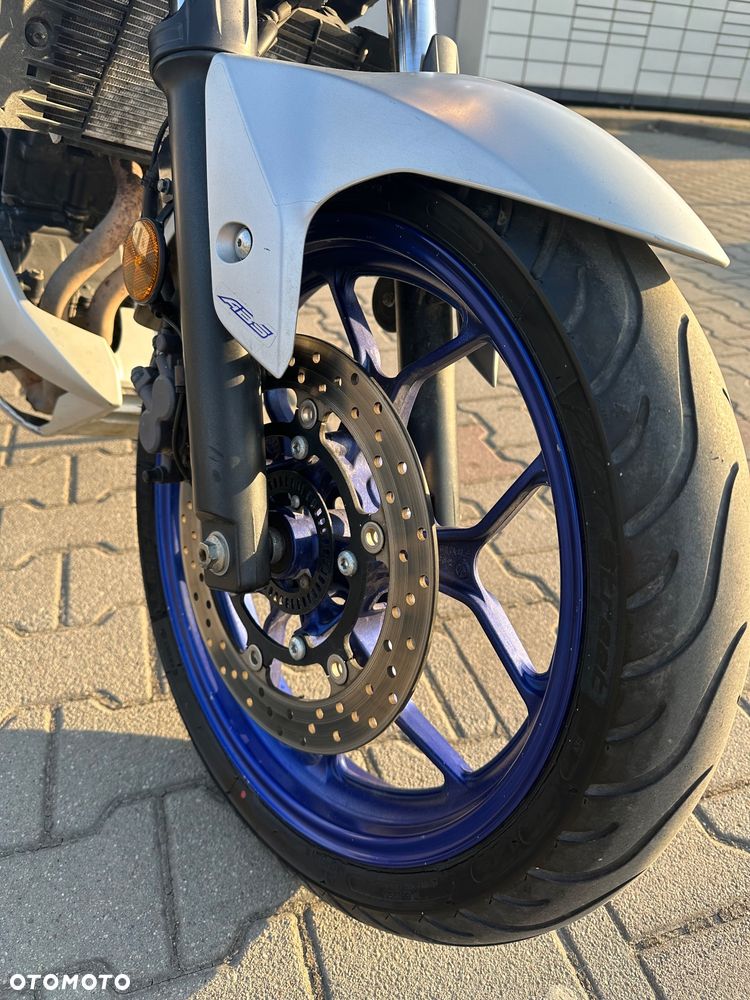 Yamaha MT - 15