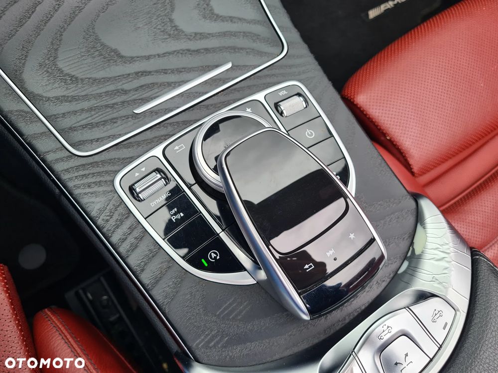 Mercedes-Benz Klasa C 180 7G-TRONIC - 22