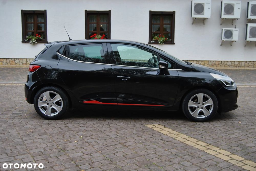 Renault Clio - 17
