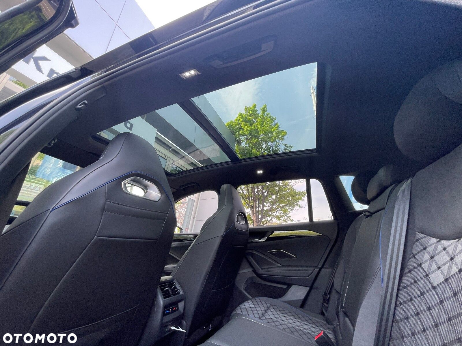 Volkswagen Tiguan 2.0 TDI 4Mot R-Line DSG - 29