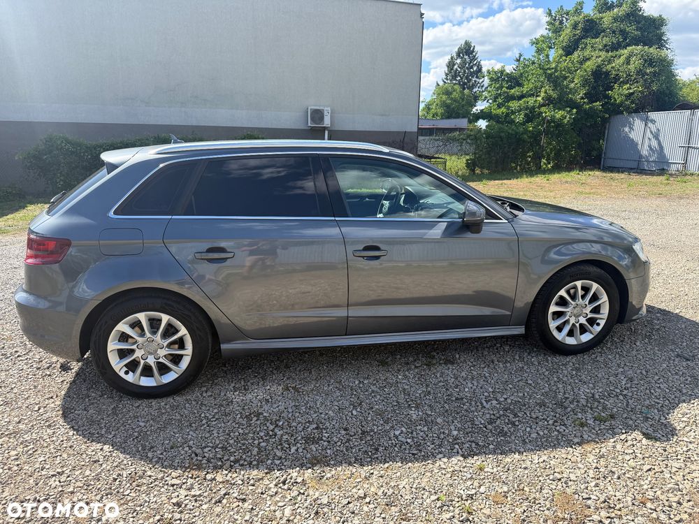 Audi A3 Sportback - 6