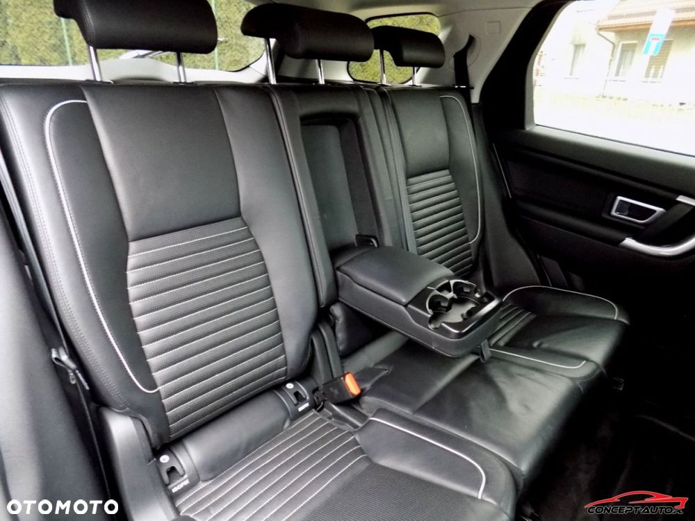 Land Rover Discovery Sport - 30