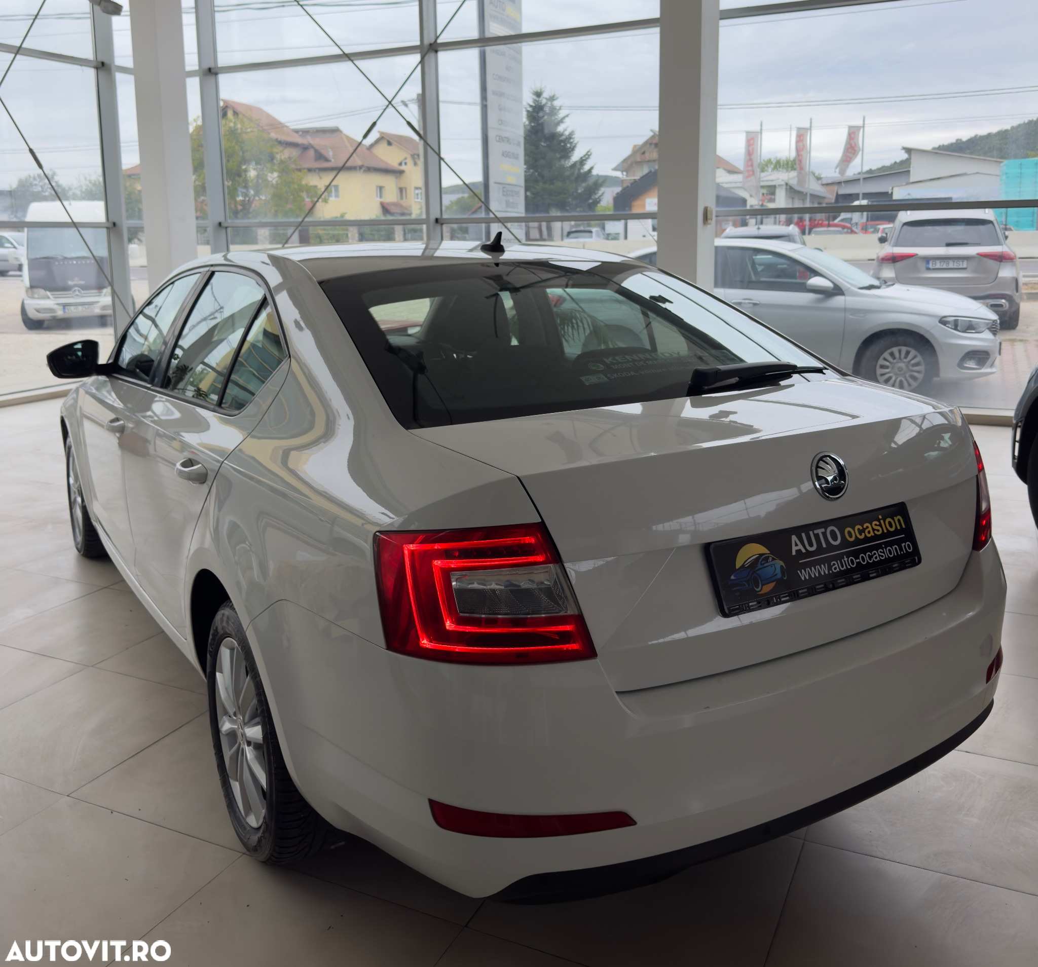 Skoda Octavia 1.6 TDI Ambition - 6