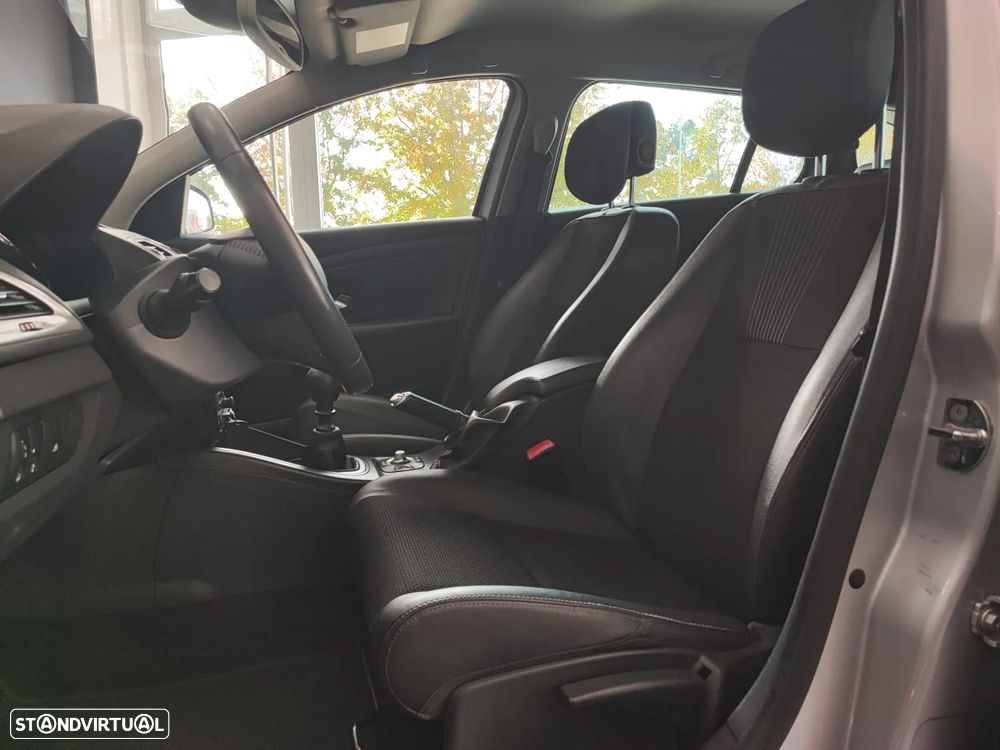 Renault Mégane Sport Tourer 1.5 dCi Luxe CO2 Champion - 19