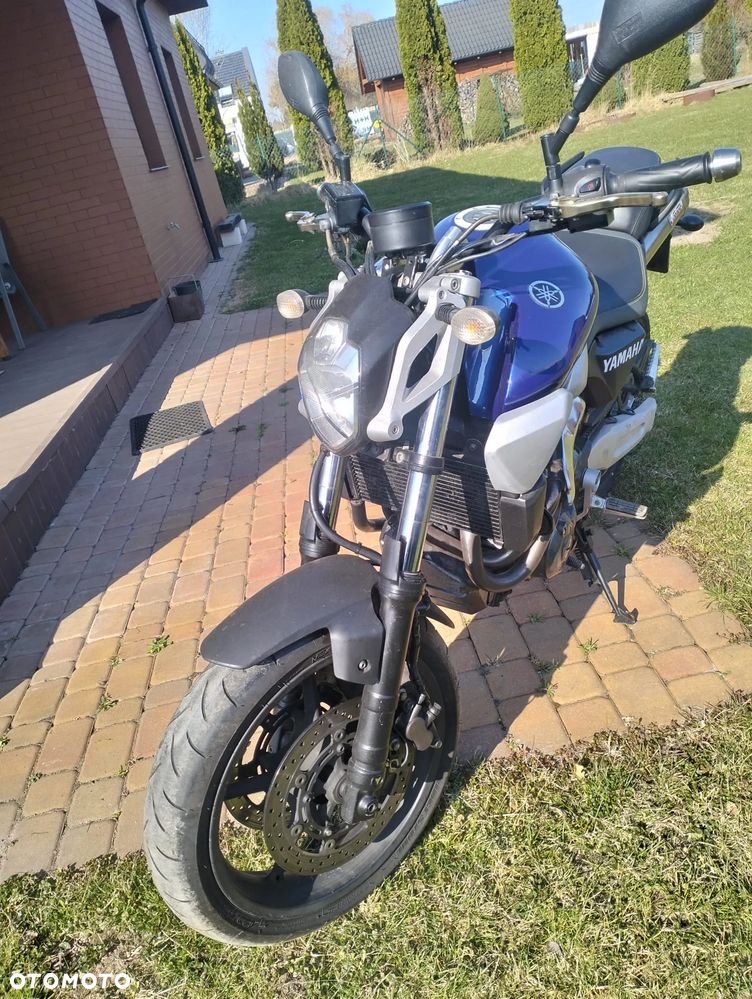 Yamaha MT - 7