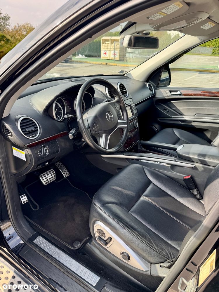 Mercedes-Benz GL - 6