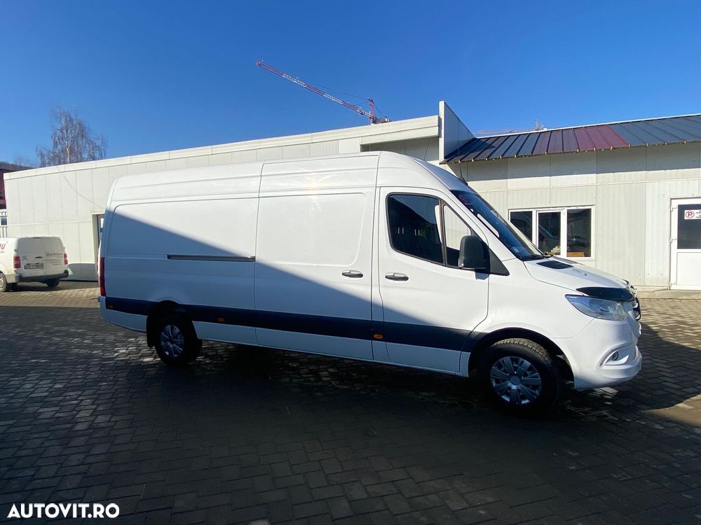 Mercedes-Benz Sprinter - 5