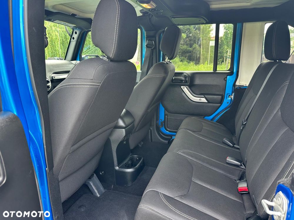 Jeep Wrangler - 13