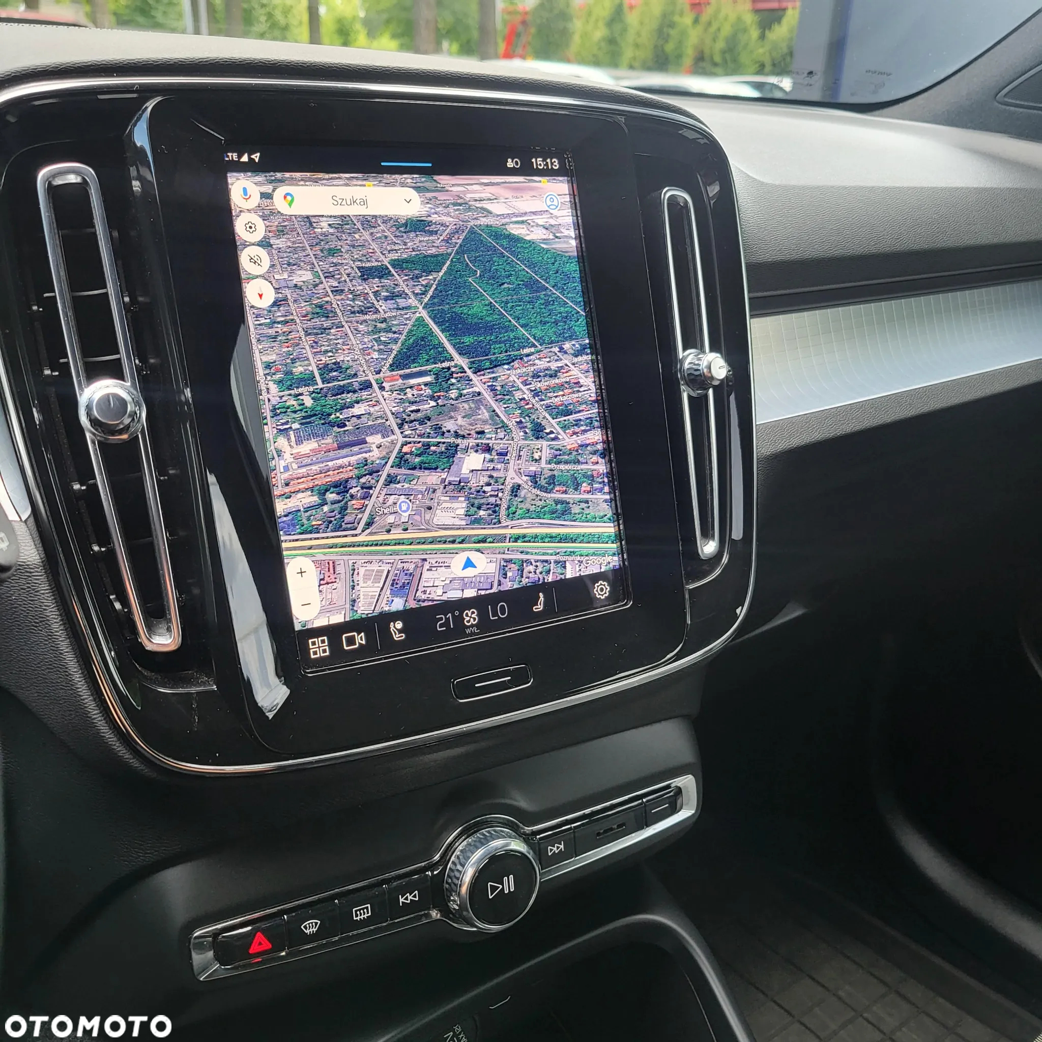 Volvo XC 40 B3 Plus Dark - 11