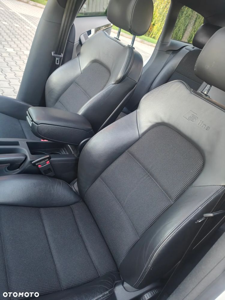 Audi A3 Sportback 1.8 TFSI Ambition - 13