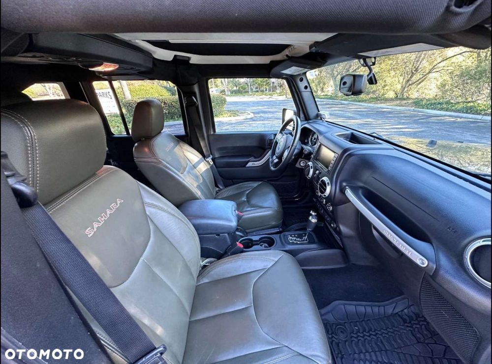 Jeep Wrangler - 18