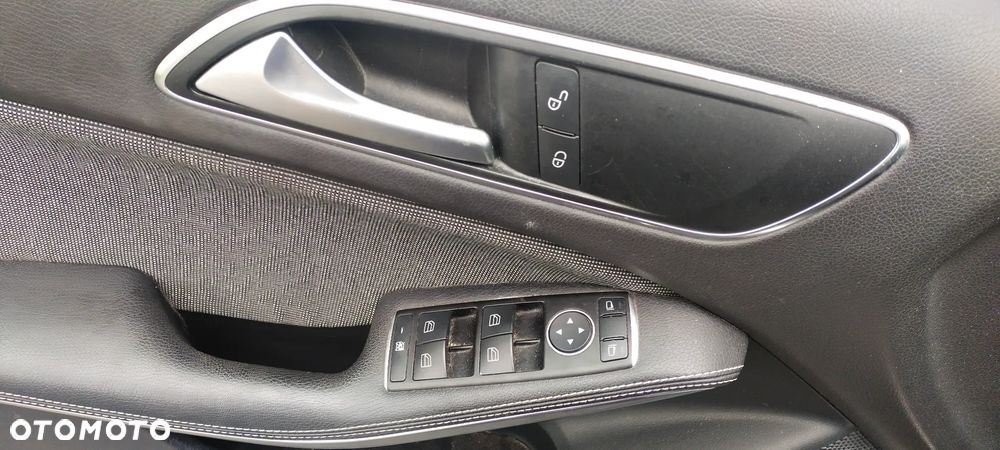 Mercedes-Benz Klasa A 180 (BlueEFFICIENCY) Style - 12