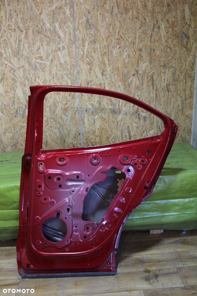 Drzwi Opel Mokka B po 2020r. tył prawy - 2