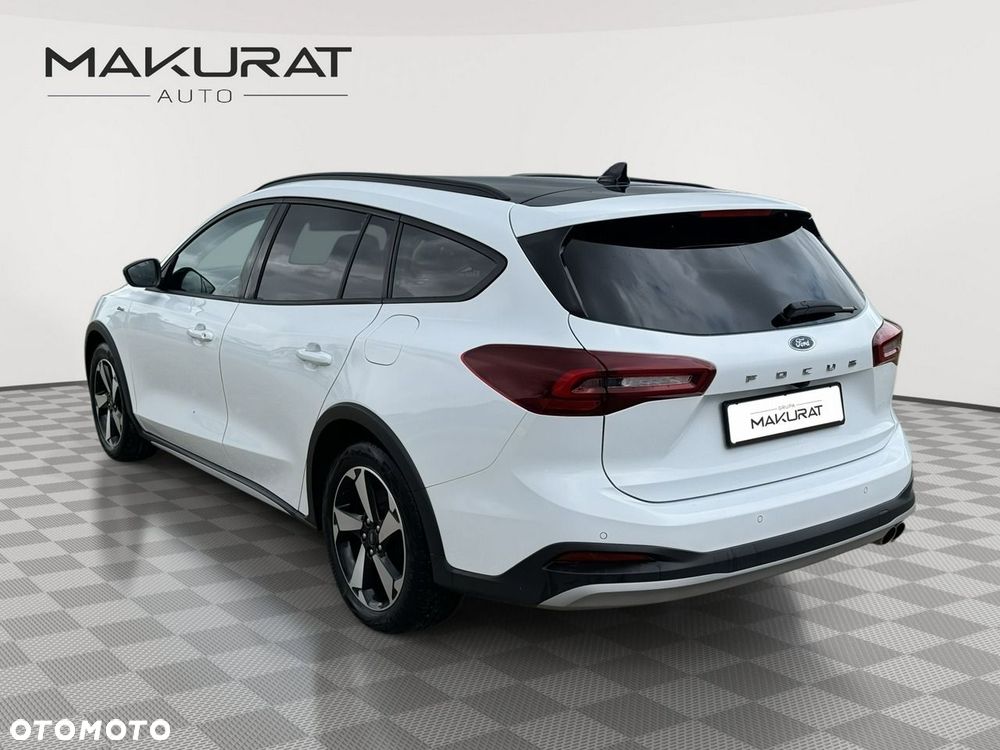 Ford Focus 2024 photo 3