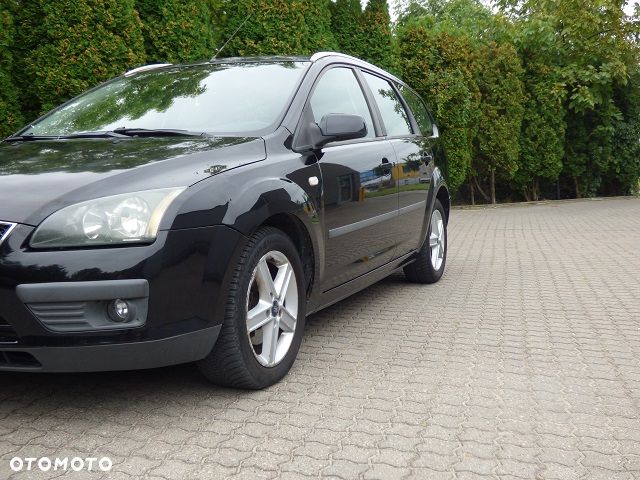 Ford Focus 1.6 TDCi DPF Style - 15