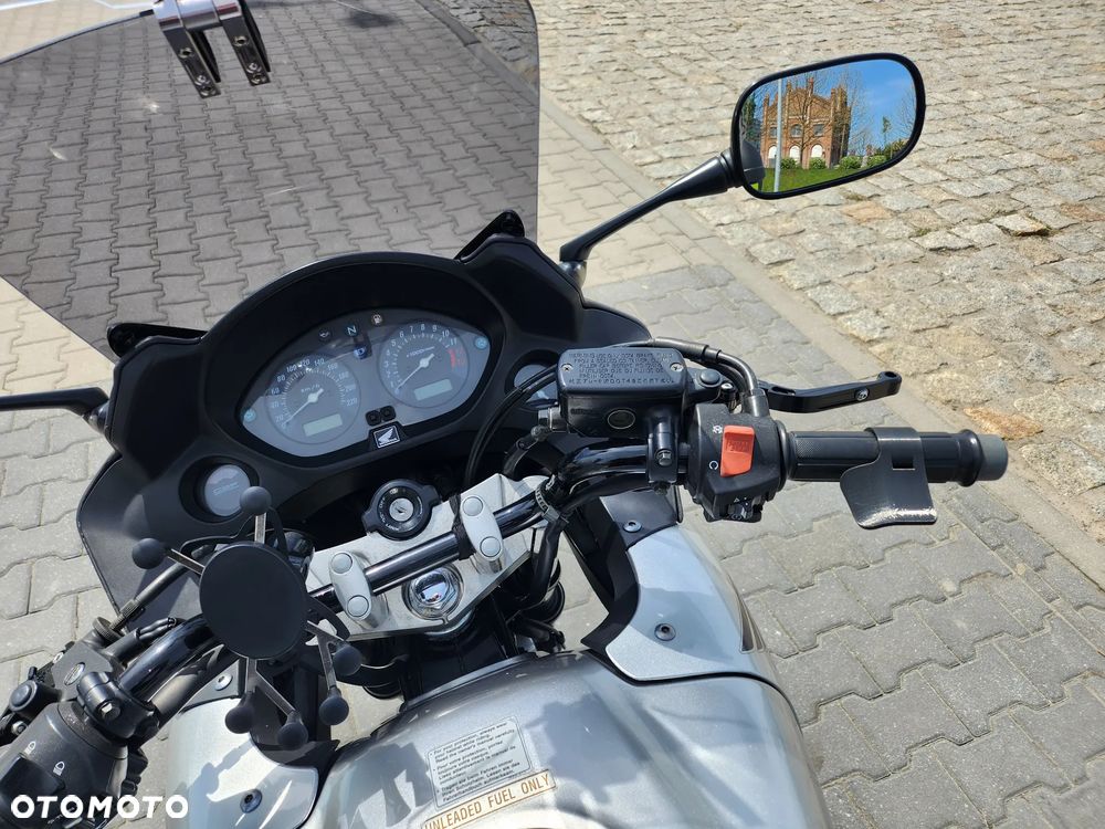 Honda CBF - 23