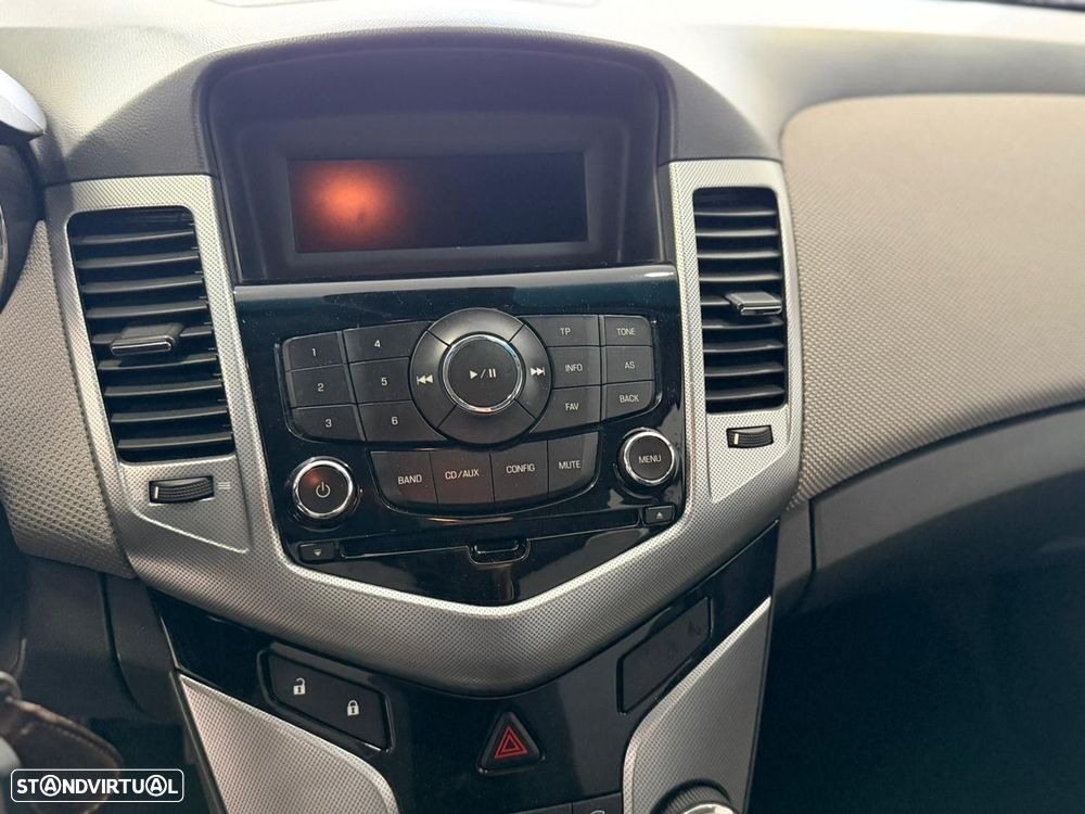 Chevrolet Cruze 2.0 VCDi LT - 9