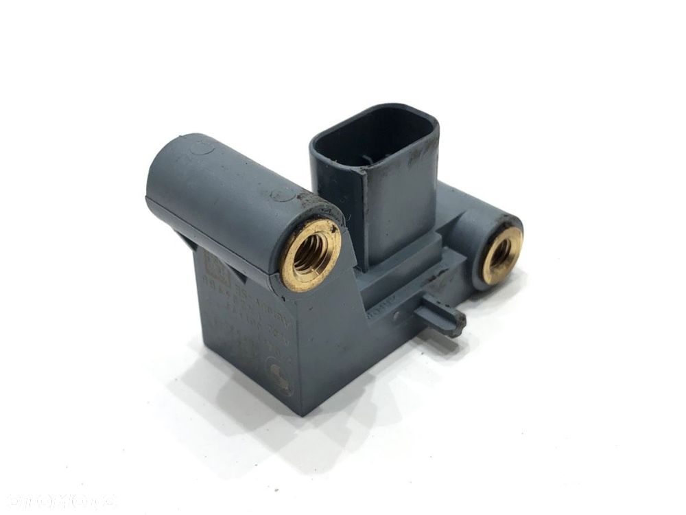 CZUJNIK UDERZENIOWY  BMW 5 Touring (F11) 2009 - 2017 530 d 190 kW [258 KM] olej napędowy 2011 - - 1