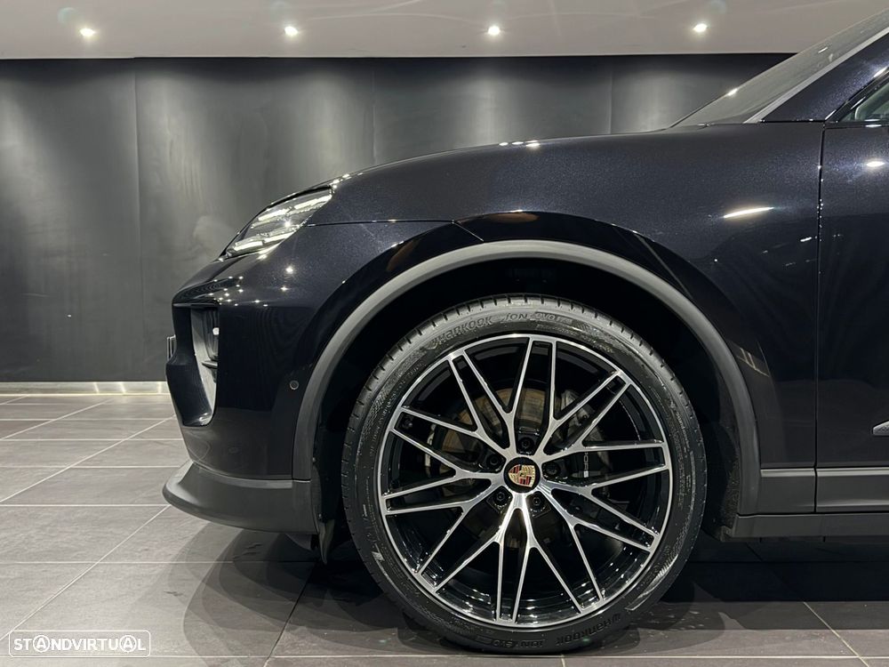 Porsche Macan Electric 4 - 3