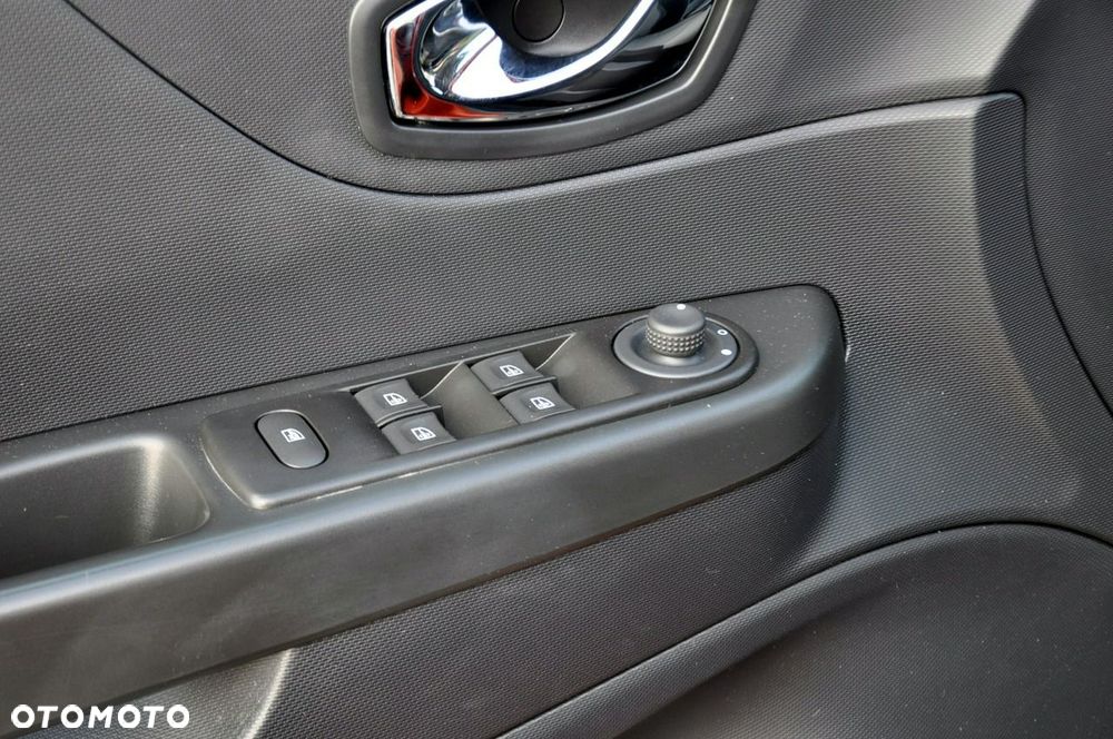 Renault Captur - 36