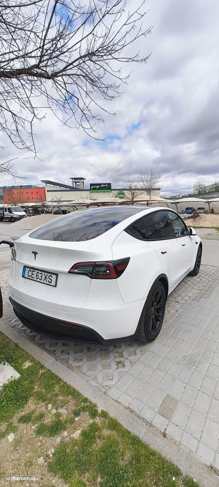 Tesla Model Y RWD - 8