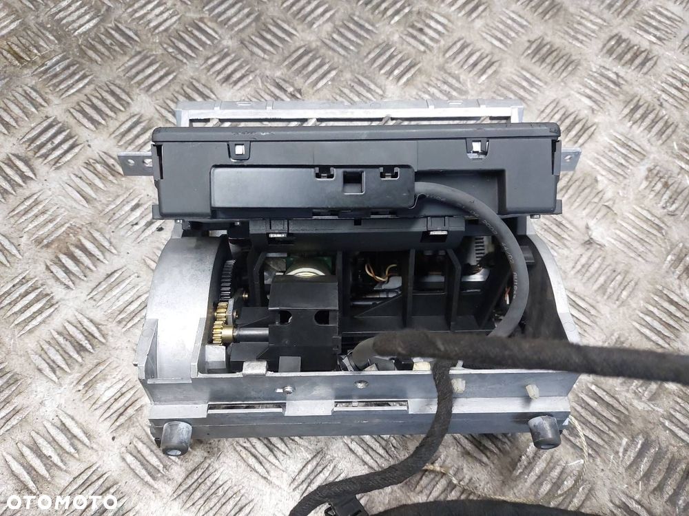 WYŚWIETLACZ WINDA AUDI A8 D3 4E0857273C - 3