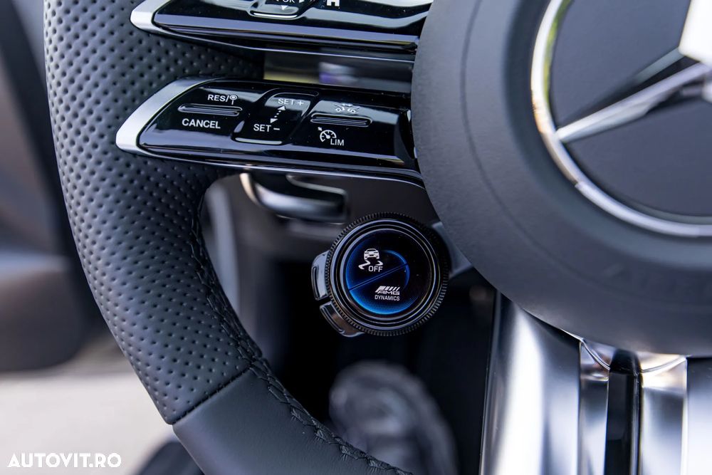 Mercedes-Benz CLE Mercedes-AMG 53 4M+ Cabrio AMG S.SHIFT TCT 9G - 30