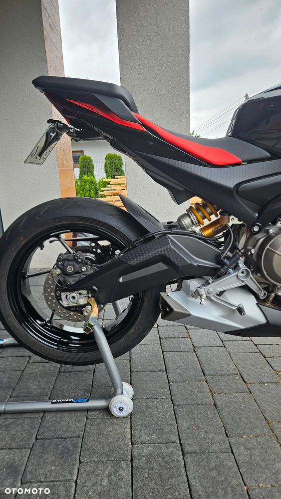 Aprilia Tuono - 8