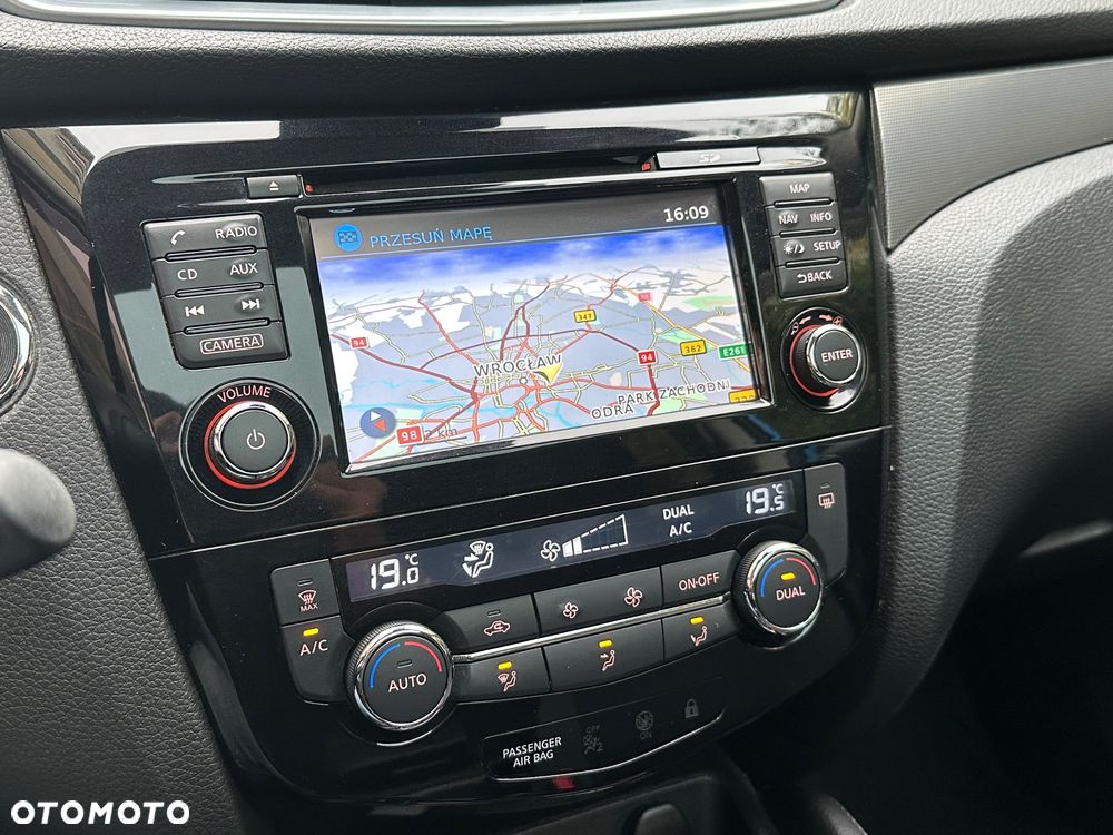 Nissan Qashqai 1.5 dCi N-Connecta - 17