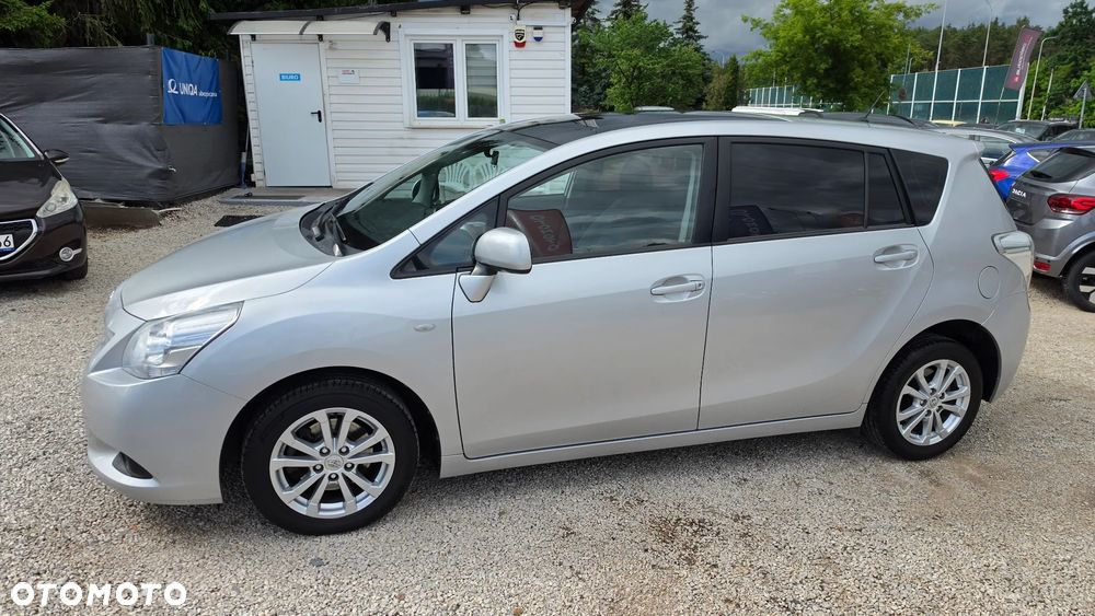 Toyota Verso 2.0 D-4D Premium 7os - 32