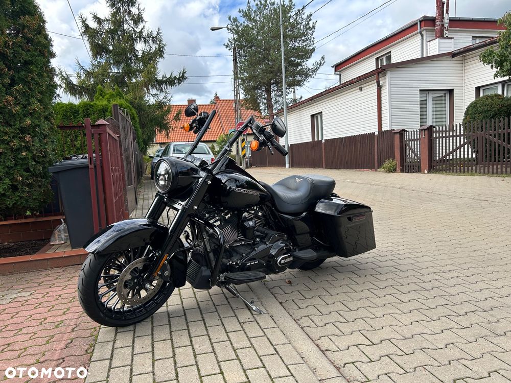 Harley-Davidson Touring Road King - 2